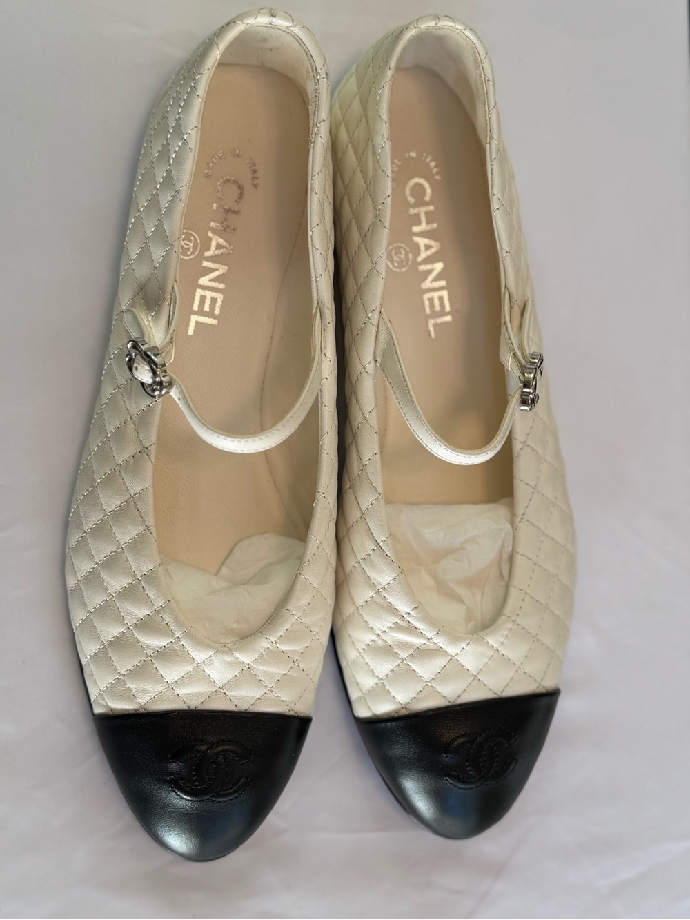 CHANEL Lambskin Quilted Mary Jane Flats size 41 - Picture 4 of 15